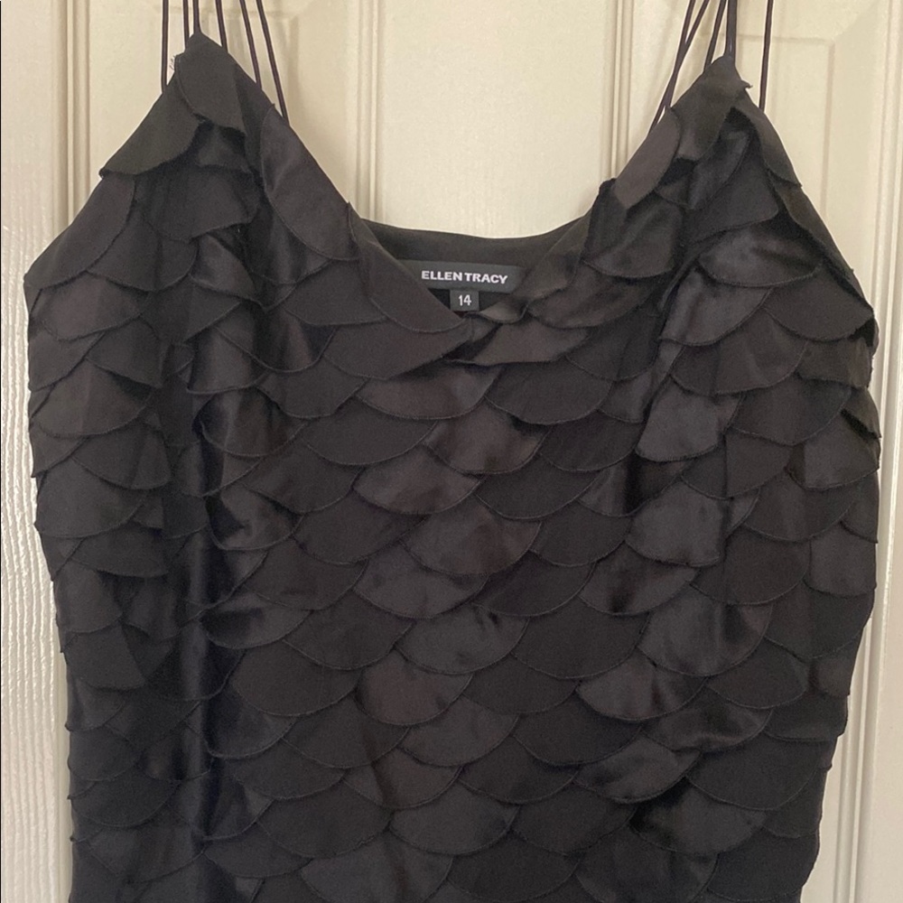 Ellen Tracy Elegant Black Scalloped Blouse size 12-14